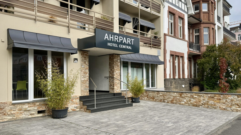 AHRPART Hotel Central in Bad Neuenahr der neue Eingang